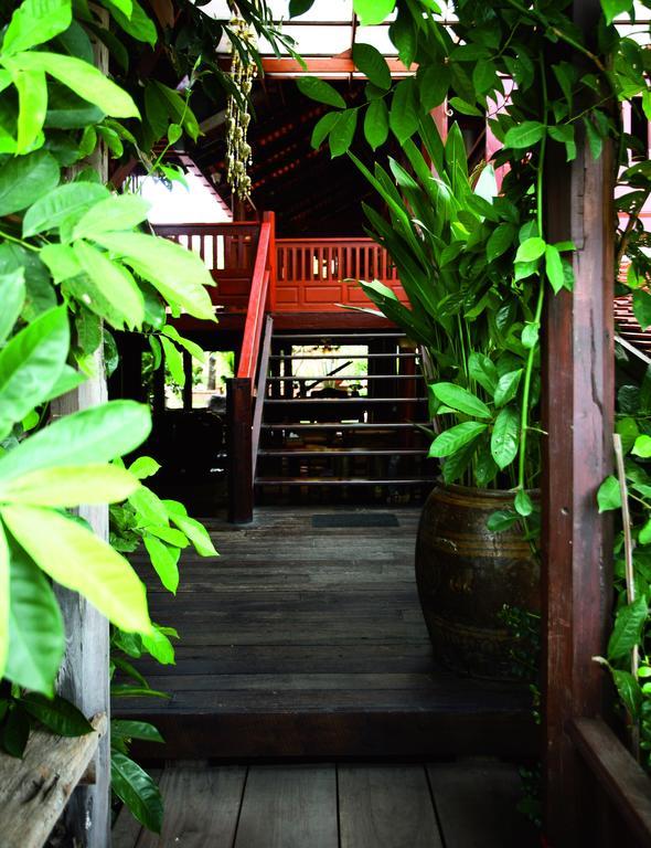 Отель Ayutthaya Retreat Экстерьер фото